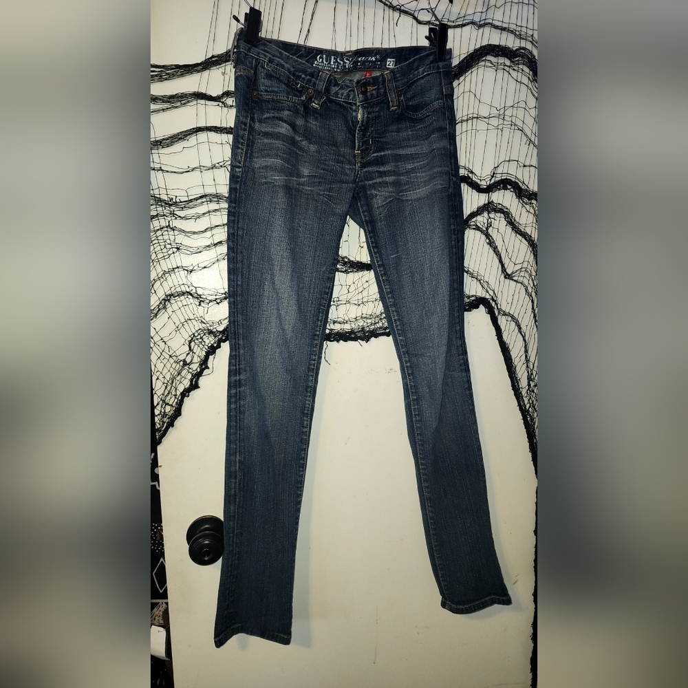 ✨️GUESS Women's Dark Blue Skinny Jeans✨️